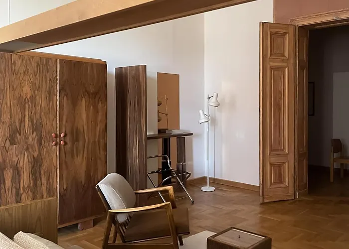 Lägenhet Visitting - Gwarna *