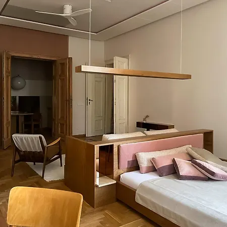 Visitting - Gwarna ヴロツワフ