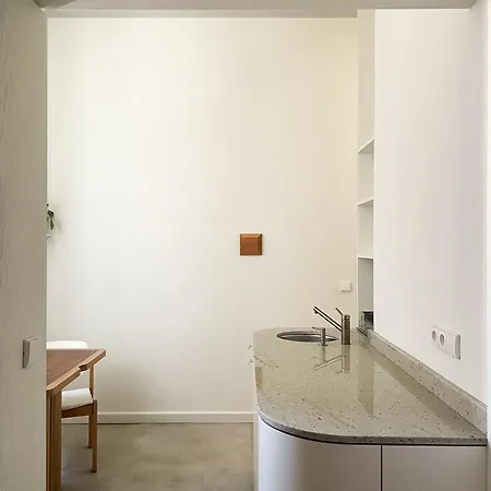 Visitting - Gwarna アパート