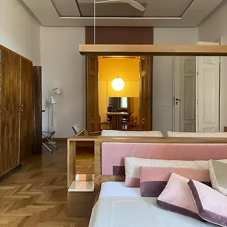 Visitting - Gwarna アパート