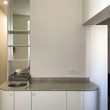 Visitting - Gwarna アパート